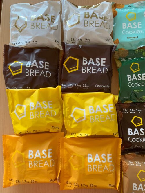 BASE BREAD パン