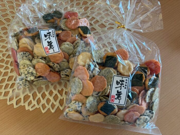 浪花あられ さざれ石