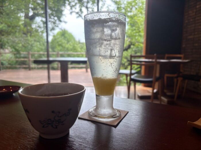 上野公園　韻松亭　レモンサワー