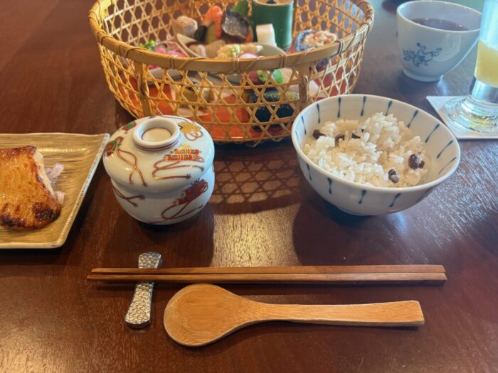 上野公園　韻松亭　花籠膳 月
