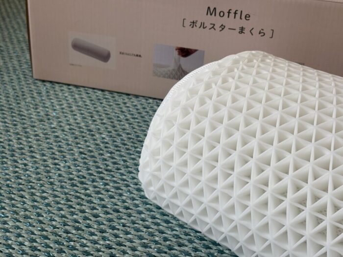 カインズ moffle ボルスター枕
