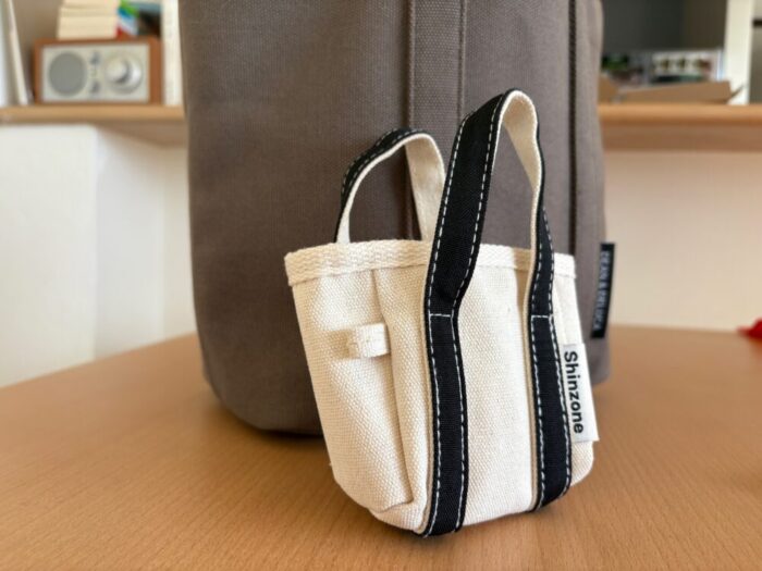 SHINZONE トート型チャーム DEAN & DELUCA トート