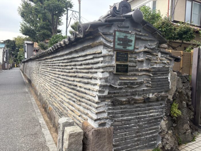 谷中 観音寺の築地塀