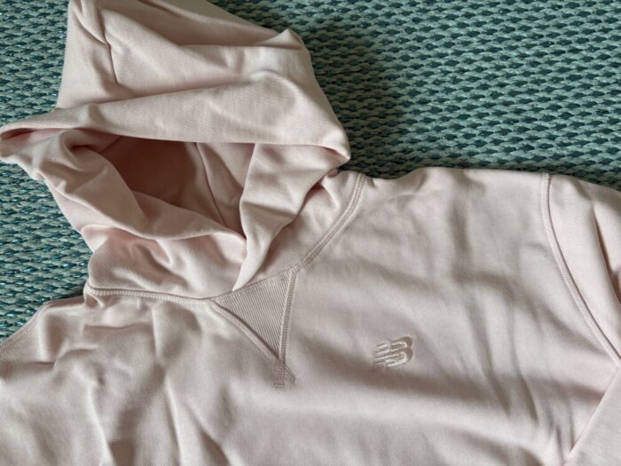 new balance Athletics スウェットフーディ