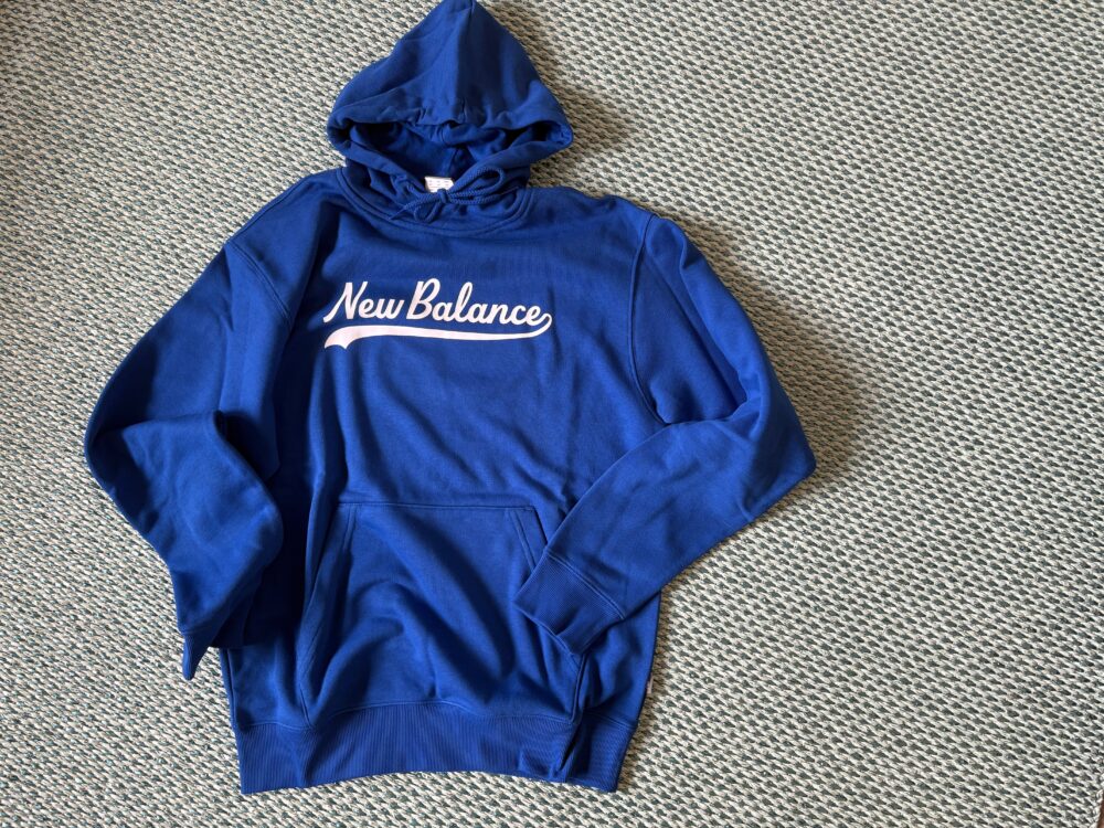 new balance レガシースクリプト フーディースウェット