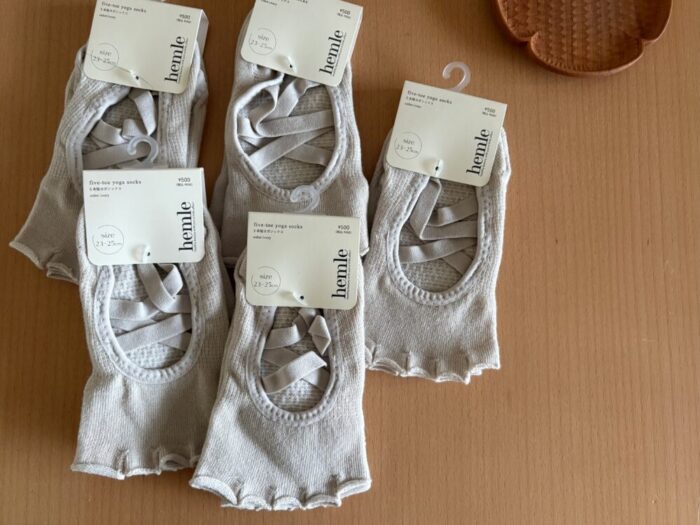 3COINS ヨガソックス