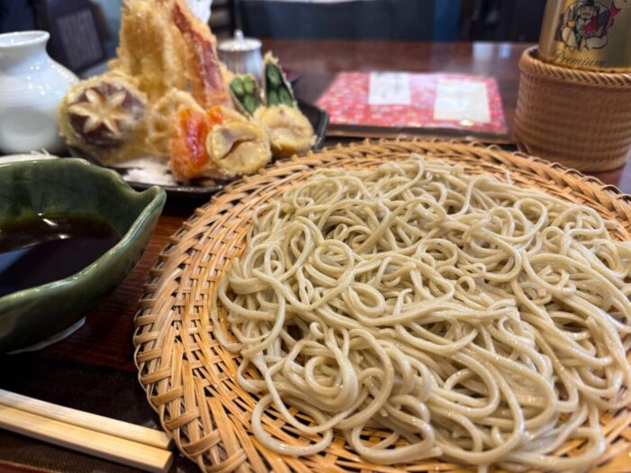 根津 よし房 凛 天せいろ