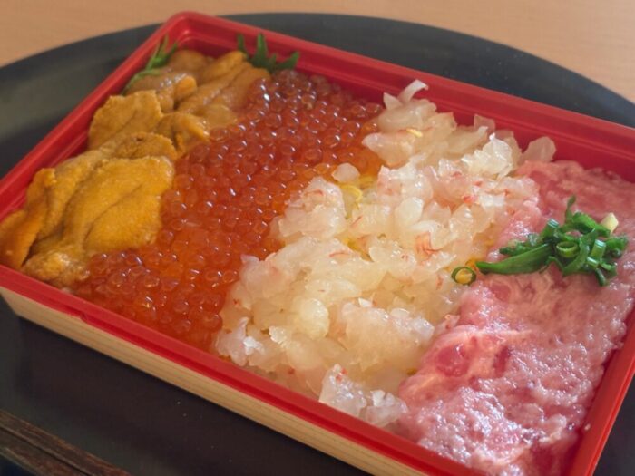 角上魚類 四食丼